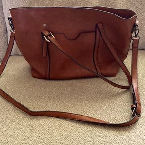 Oil rubbed leather back with two strap lengths